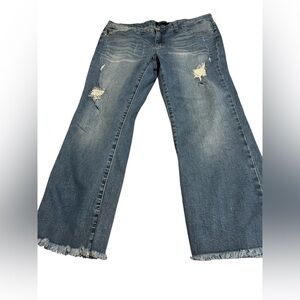 Judy Blue Flare Relaxed Fit Cropped sz 15/32 Jeans